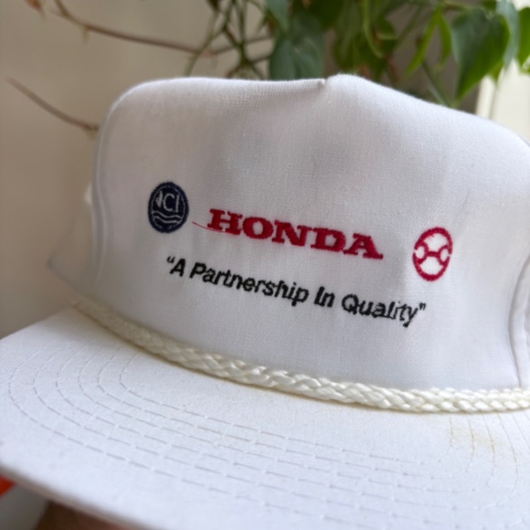 RARE Vintage HONDA ''a partnership in quality'' Trucker hat - Picture 2 of 8